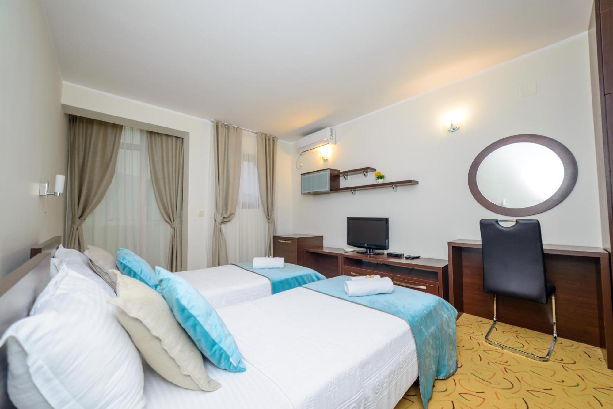 Hotel Odissey Jaz Budva Eksteriør billede
